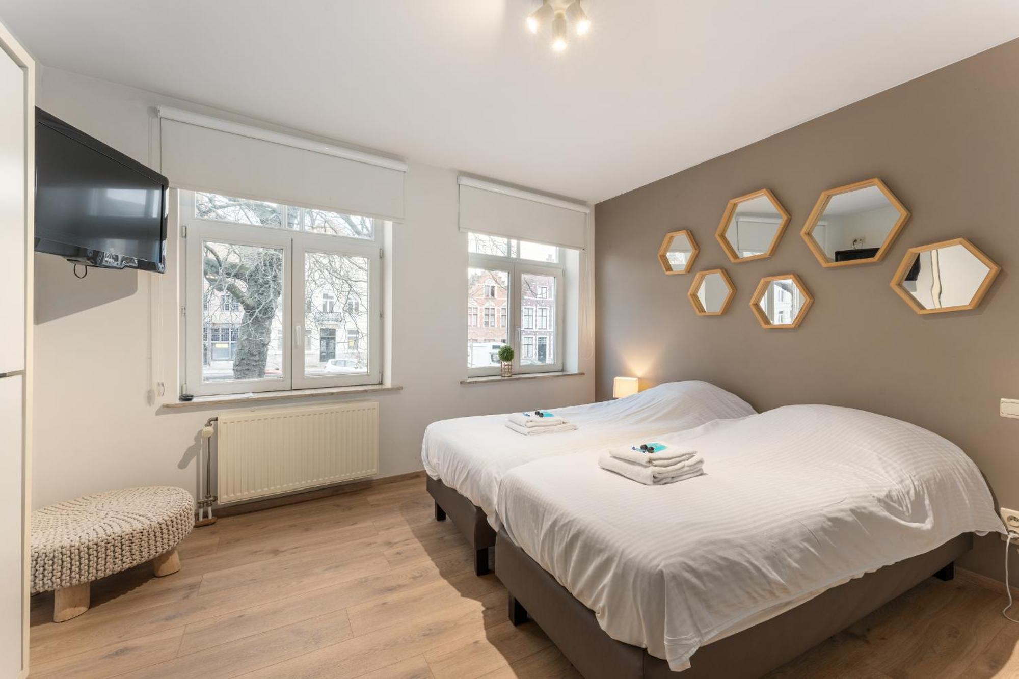 Brugse Charme Huis Met Tuin Aan Het Water 8P Bruges Exterior photo